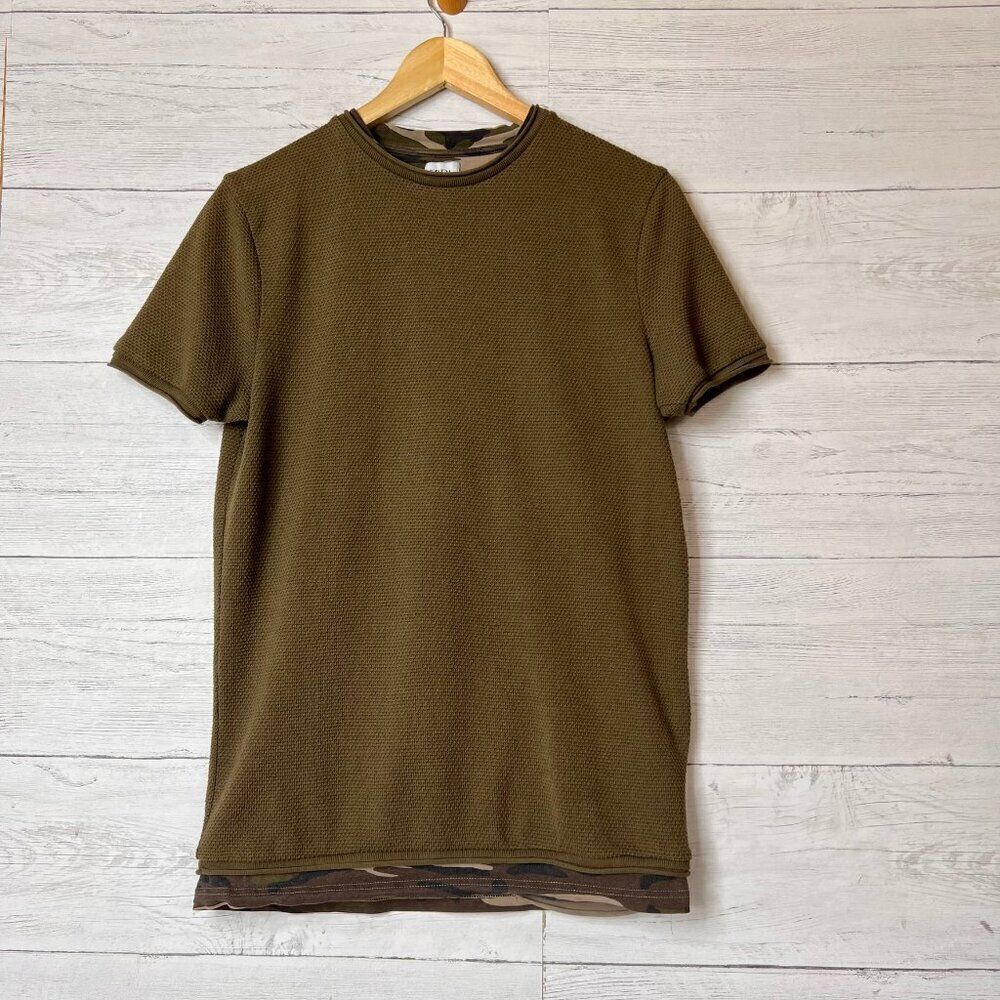 Zara Shirt Womens Size Medium Olive Green Camouflage Thermal Waffle Knit Neutral